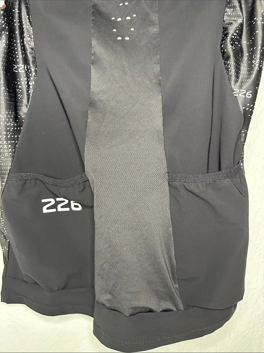 Orca Men's 226 Triathlon Top with Red Trim Sleeveless Stretchskin Swim Top XL